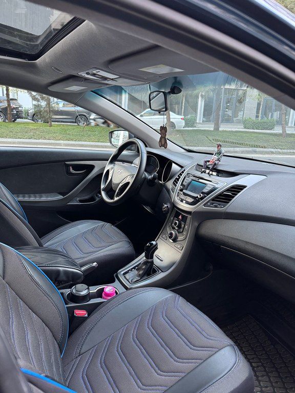 Hyundai Elantra, 1.8 L, 2015 il, 292 096 km — Avtomobillər, Bakı (11)