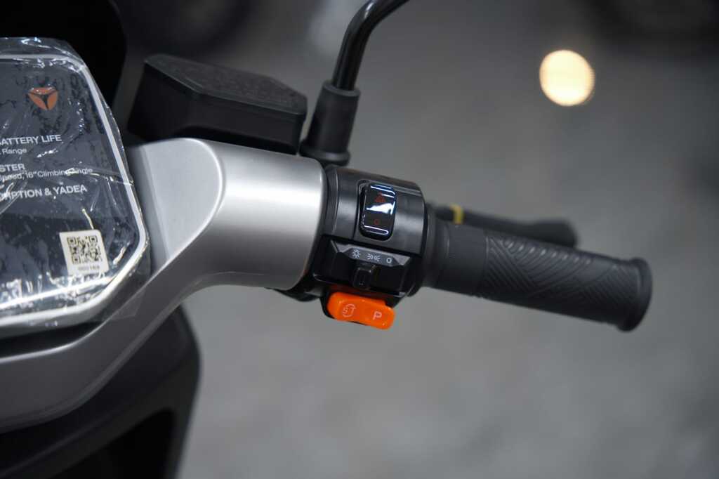 Yadea Epoc H+, 2.74 kWh, 2026 il, yeni — Mopedlər və skuterlər, Bakı (5)