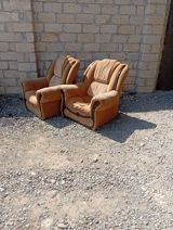 Mebel dəsti – 3+1+1 yumşaq oturacaq dəsti Tərkibi: - 3 nəfərlik divan — Мебель