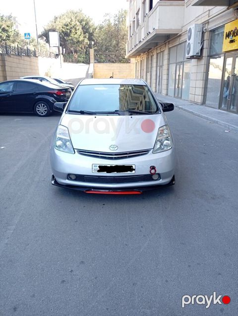Toyota Prius, 1.5 L, 1.3 kWh, 2008 il, 258 000 km