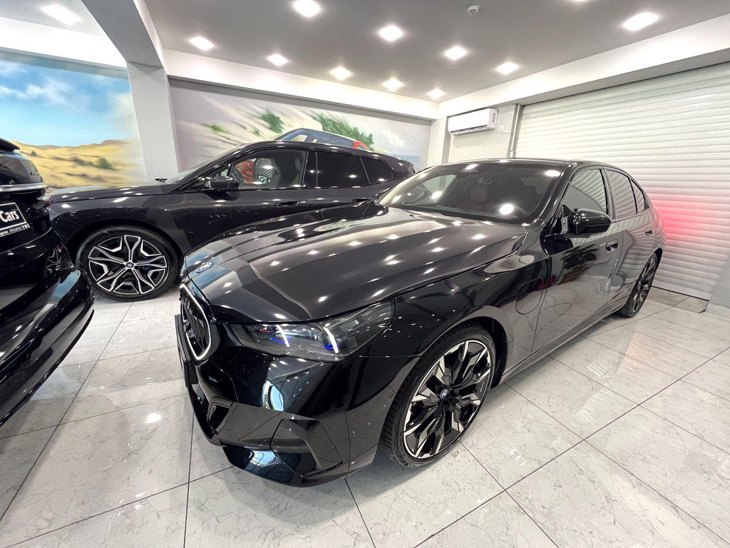 BMW 530e, 2.0 L, 19.4 kWh, 2024 il, 29 500 km — Avtomobillər, Bakı (4)