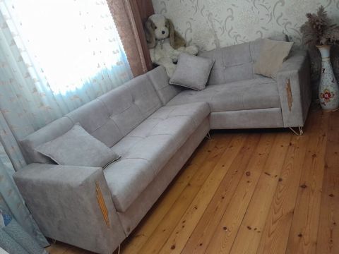 L‑şəkilli künc divanı - Rəng: açıq boz - Material: yumşaq parçalı — Bakı