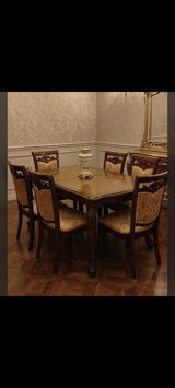 İşlənmiş, Dördbucaq masa, 6 stul — Furniture