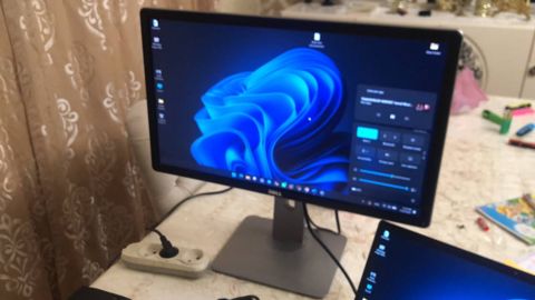 Monitor "Dell P2415Q 24" 4K IPS" — Bakı