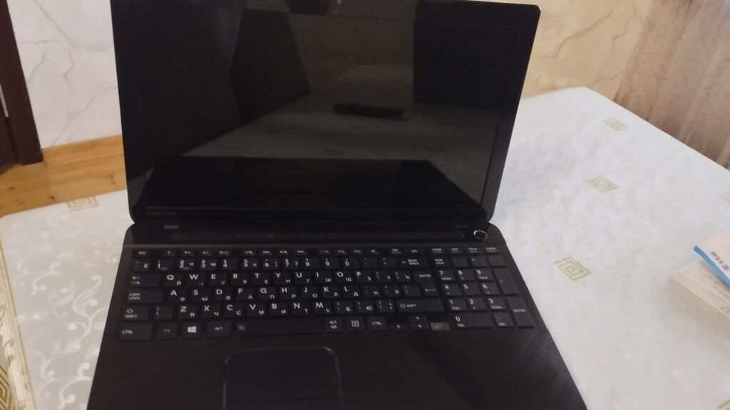 Toshiba noutbuk Satellite C50 - A545 Xüsusiyyətlər: - 15.6" parlaq — Toshiba, Bakı