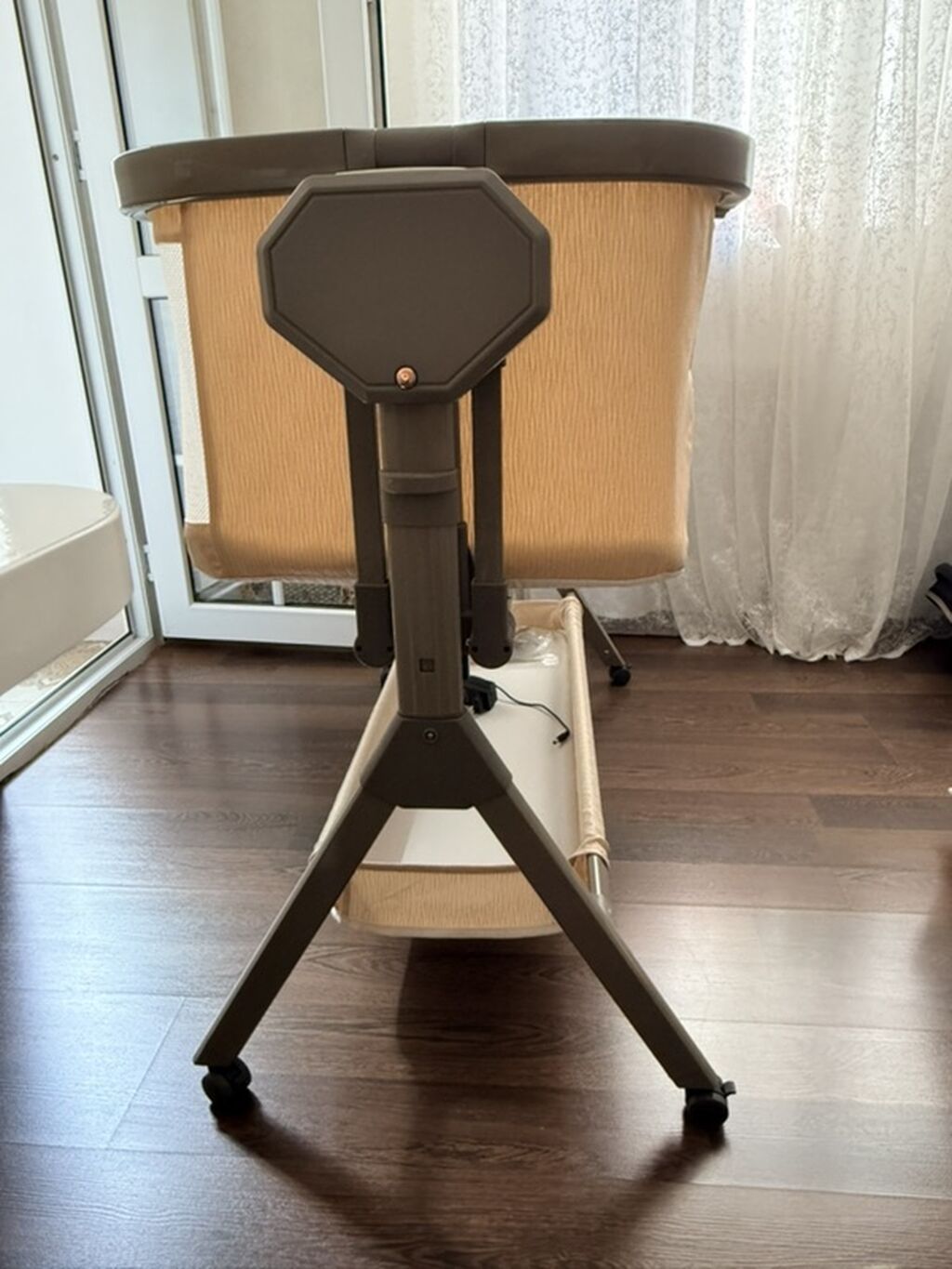 Oğlan və qız üçün, İşlənmiş, Dördbucaq, Beşik, Dəstsiz, Matras ilə, Yellənmə mexanizmi ilə — Mebel, Xırdalan (3)