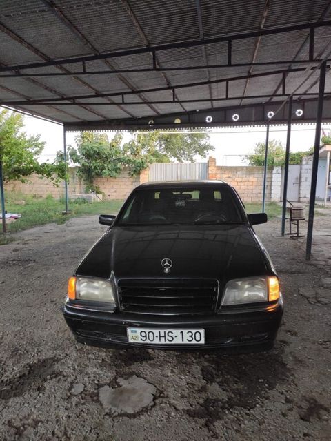 Mercedes C 220, 2.2 L, 1995 il, 500 000 km — Xırdalan