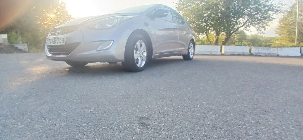 Hyundai Elantra: 1.8 l 2012 il Sedan — Avto, İsmayıllı (6)