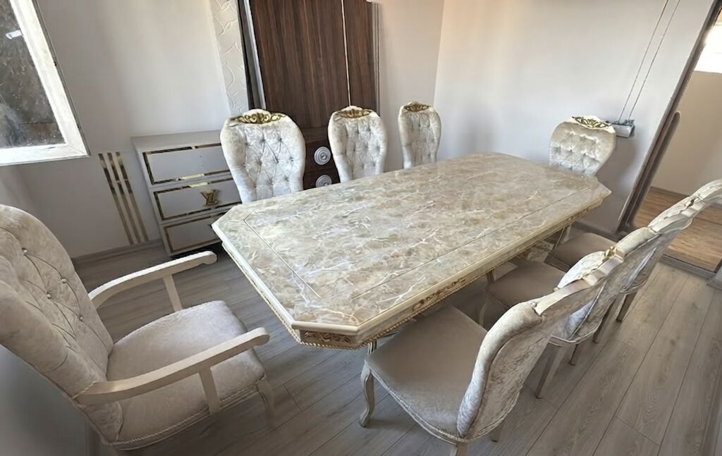 Qonaq otağı üçün, İşlənmiş, Açılmayan, Dördbucaq masa, 8 stul — Mebel, Bakı (3)