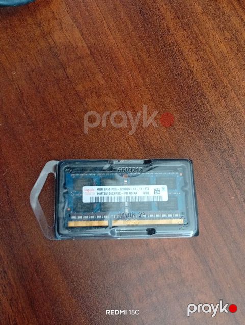Hynix laptop yaddaş modulu - Tutum: 4 GB - Çip konfiqurasiyası: 2Rx8 — Bakı