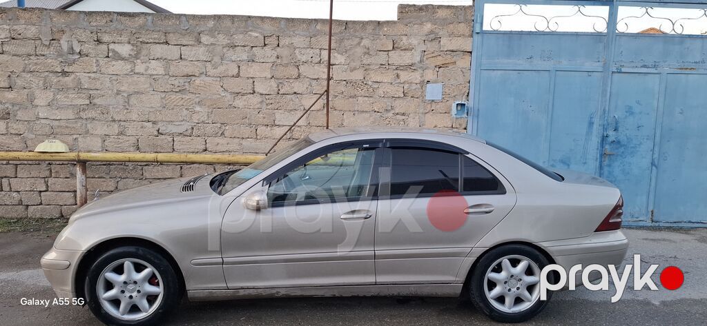 Mercedes-Benz 220: 2.2 l 2001 il Sedan 10-XP-669 — Avto, Digah (5)