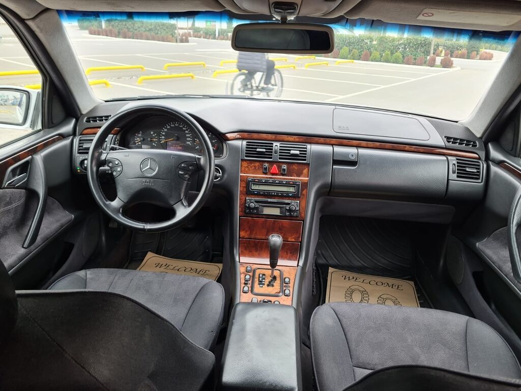 Mercedes-Benz E 220: 2.2 l 2000 il Sedan — Avto, Bakı (4)