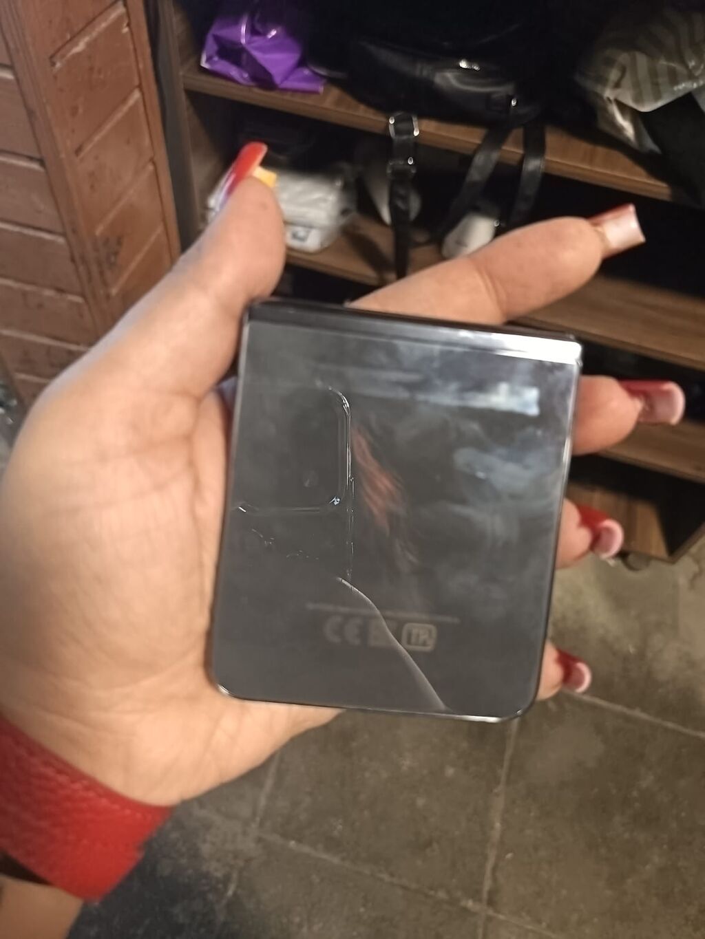 Samsung Galaxy Z Flip 5, rəng - Qara — Samsung, Bakı (7)
