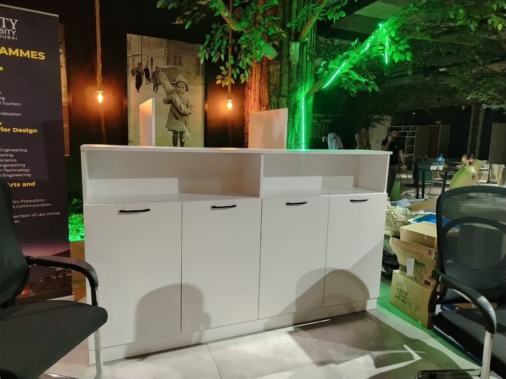 Ağ rəngli resepsiyon/qarşılama masasının modulu - Dizayn: Minimalist — Mebel, Bakı (2)