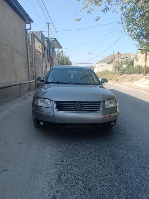 Volkswagen Passat, 1.8 L, 2004 il, 230 600 km — Bakı