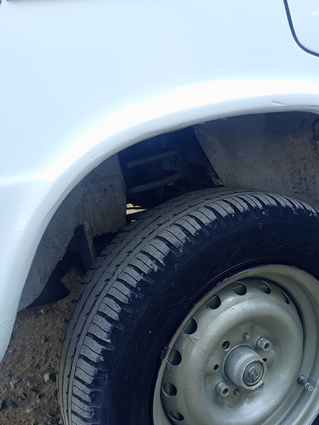 VAZ 2106, ağ rəng, sedan kuzov. Xüsusiyyətlər: - Arxaötürücülü — Avto, Bakı (8)