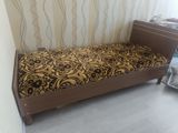 Məhsul: Tək nəfərlik taxta çarpayı və döşək - Ölçü: təxmini tək ölçü — Mebel