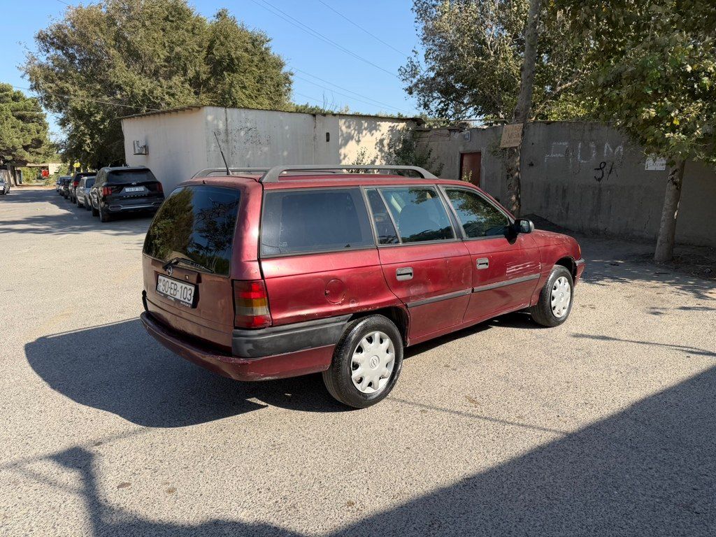 Opel Astra, 1.6 L, 1996 il, 326 000 km — Avtomobillər, Sumqayıt (5)