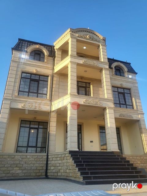 Həyət evi, Saray qəs