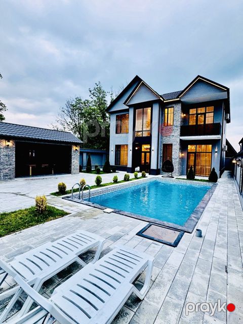 Bağ evi, S.E.Şirvani küç