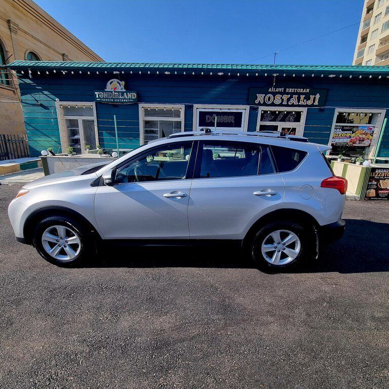 Toyota RAV4, 2.0 L, 2013 il, 285 000 km — Avtomobillər, Bakı (4)