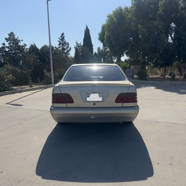 Mercedes E 320, 3.2 L, 1998 il, 311 000 km — Avtomobillər, Bakı (5)