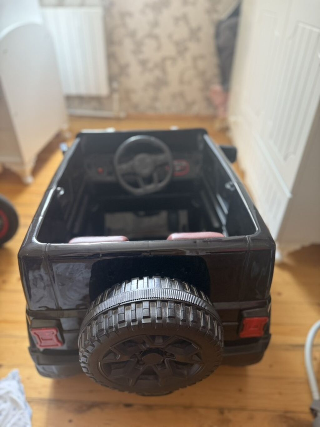Uşaq üçün elektrikli minik maşını – Mercedes G-class üslubunda, qara — Mallar, Bakı (3)