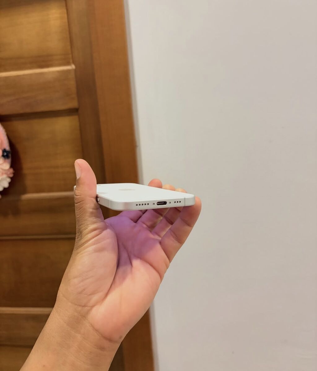 IPhone 16, 128 GB, Ağ, Zəmanət, Simsiz şarj, Face ID — Apple iPhone, Bakı (6)