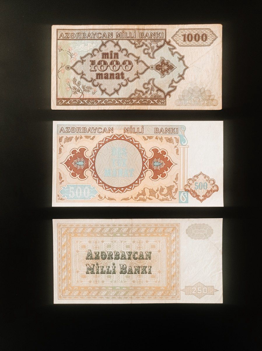 Pullar — Kolleksiyalar, Bakı (2)