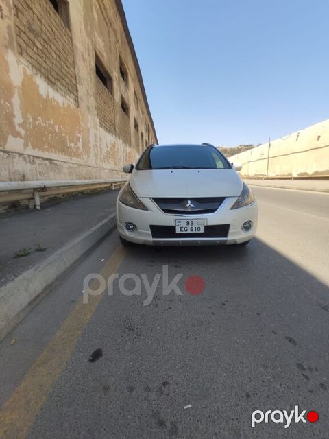 Mitsubishi Grandis, 2.4 L, 2005 il, 430 000 km