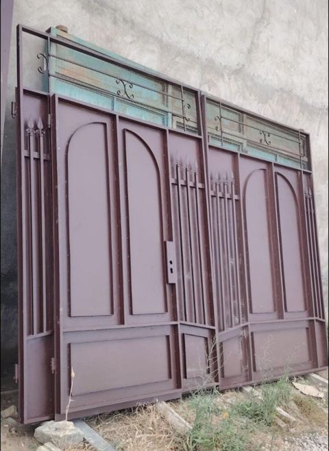 RR³⁰ Darvaza - Material: qalın metal profillərdən yığılma, dekorativ — Bakı