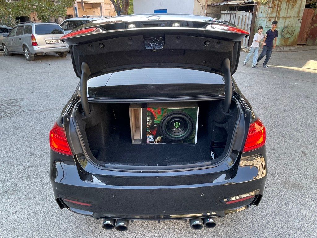 BMW 320, 2.0 L, 2015 il, 299 000 km — Avtomobillər, Bakı (7)