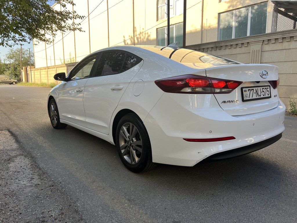 Hyundai Avante, 1.6 L, 2015 il, 210 000 km — Avtomobillər, Cəlilabad (11)