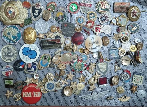 Kolleksiya üçün müxtəlif orden və nişanlardan ibarət böyük lot — Bakı