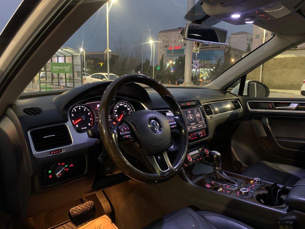 Volkswagen Touareg, 3.6 L, 2012 il, 247 000 km — Avtomobillər, Bakı (8)
