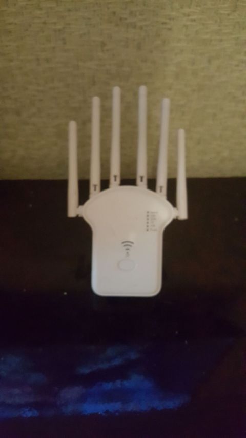 Məhsul: Ourlife WiFi Repeater (Model: U13) Xüsusiyyətlər: - 2.4 GHz — Bakı