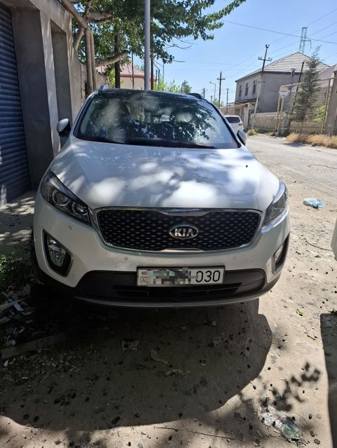 Kia Sorento: 2.2 l 2015 il Krossover — Bakı