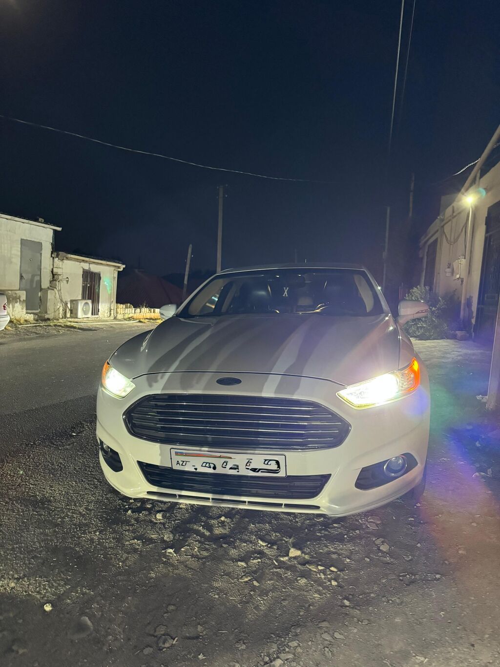 Ford Fusion sedan – ağ rəng, geniş salon və iri baqaj. idiyal — Avto, Digah (2)