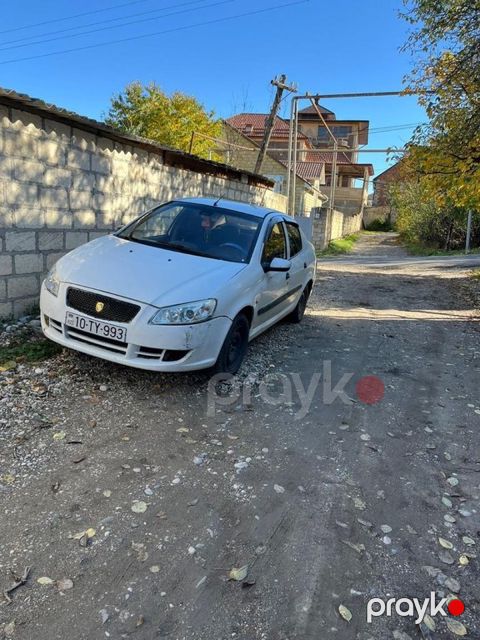 Iran Khodro Runna, 1.6 L, 2014 il, 172 000 km