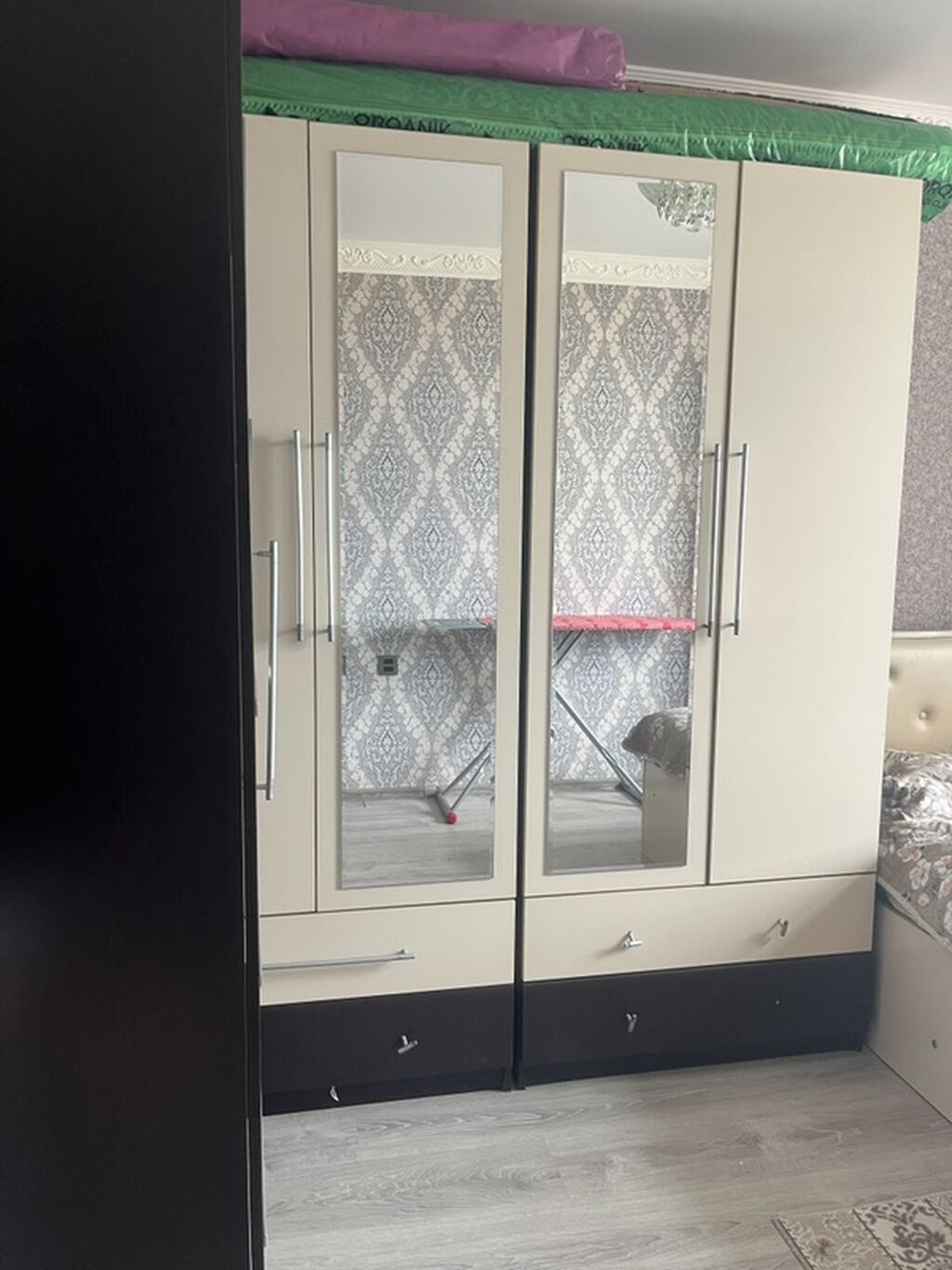 Yataq otağı üçün 2 hissədən ibarət şkaf dəsti - Rəng: bej və tünd — Mebel, Bakı (4)