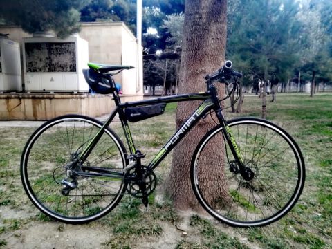 Şəhər tipli velosiped – Format brendi Xüsusiyyətlər: - Yüngül — Bakı