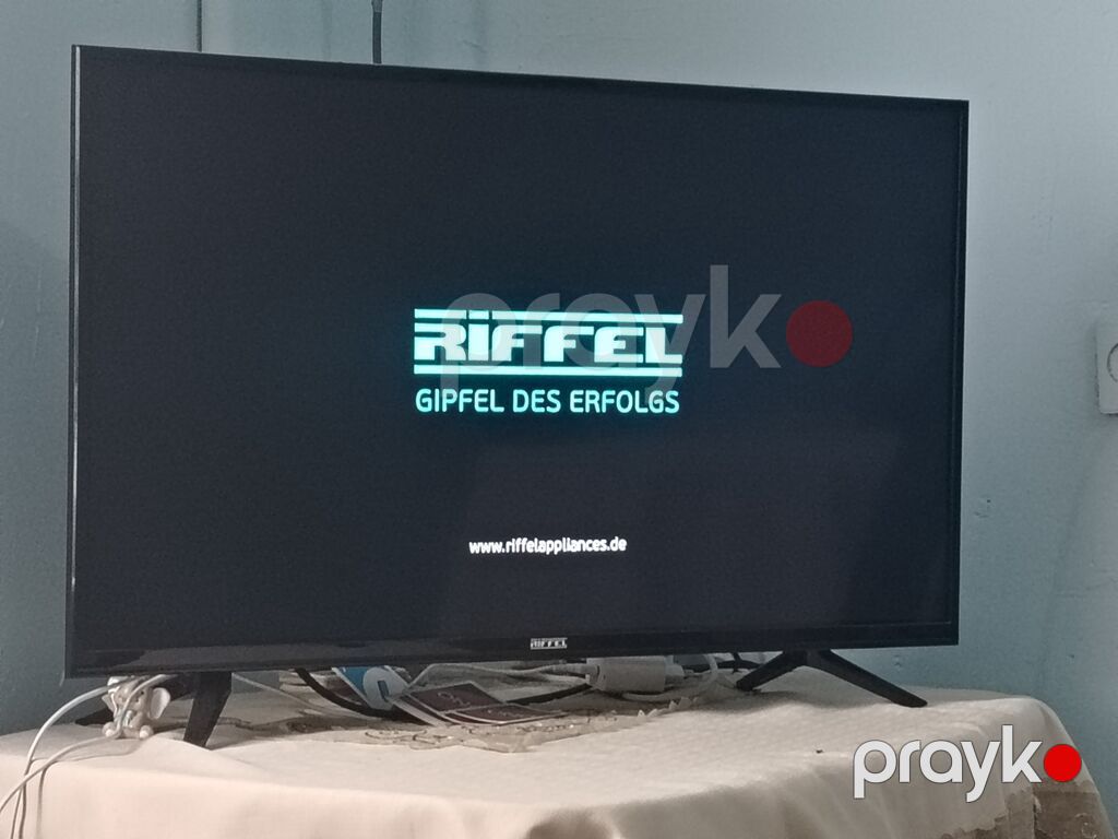 Riffel 32HD3300 32" Smart TV - Ekran: 32 düym, HD (720p) çözünürlük — Televizorlar, Bakı (4)
