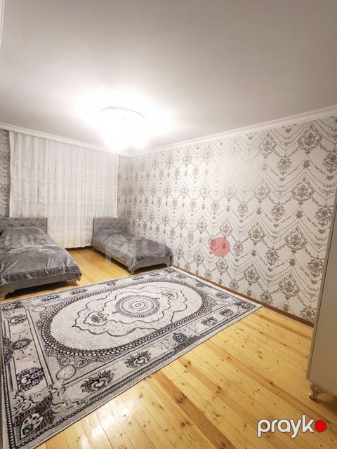 4-otaqlı mənzil kirayə verilir, Gəncə ş., 100 m²