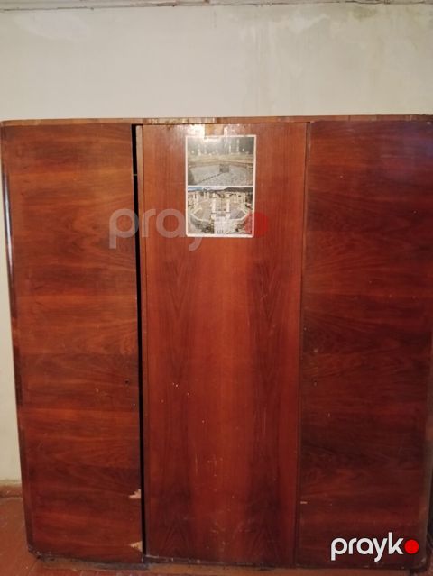 İşlənmiş, 3 qapılı, Qəhvəyi, Taxta, Açılan, Düz dolab