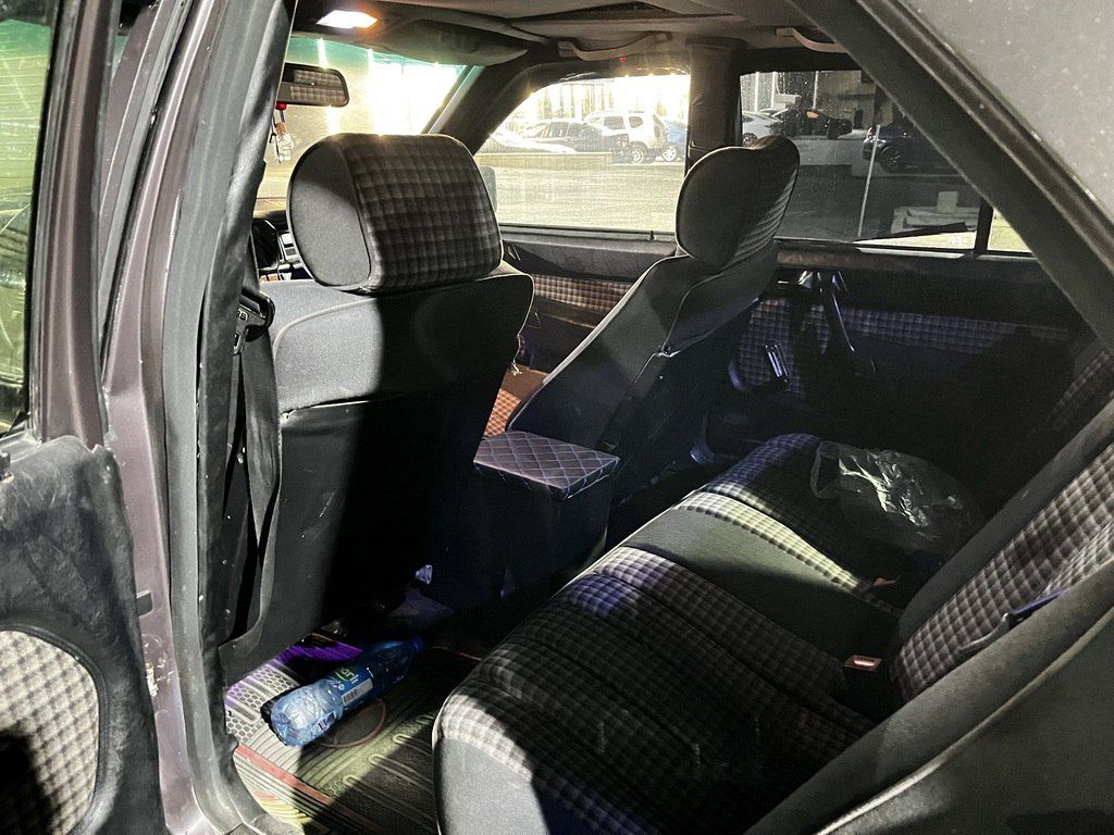Mercedes 190, 2.3 L, 1993 il, 300 000 km — Avtomobillər, Bakı (4)