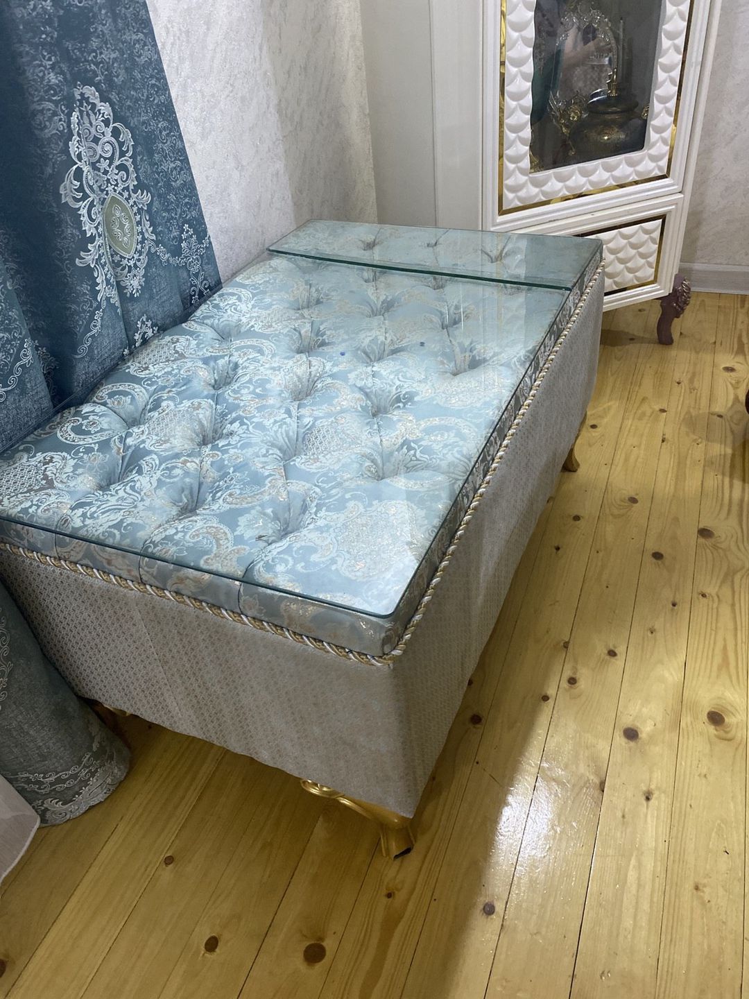 Klassik divan — Mallar, Bakı (3)
