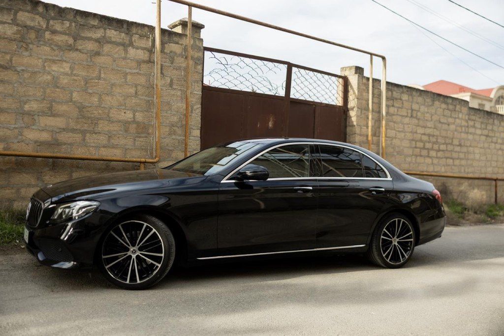 Mercedes E 220 d, 2.0 L, 2017 il, 170 000 km — Avtomobillər, Bakı (7)