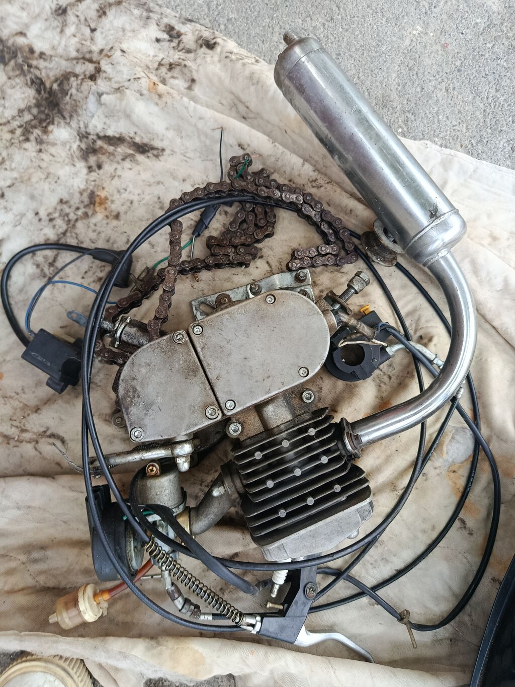 Velosiped üçün benzinli motor dəsti Tərkib: - 2-takt benzin mühərriki — Ehtiyat hissələri, Bakı (3)