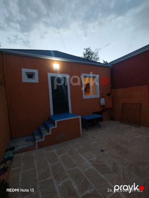 80 kv. m, 2 otaqlı, İnternet, Telefon, Qaz