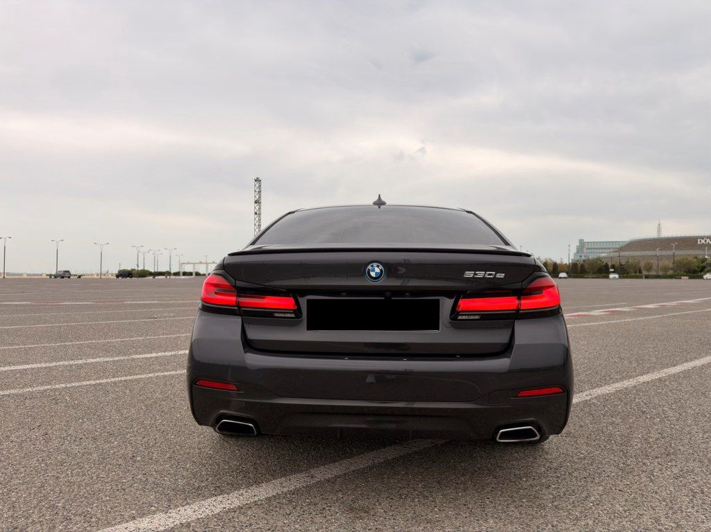 BMW 530e, 2.0 L, 12 kWh, 2022 il, 51 000 km — Avtomobillər, Bakı (5)